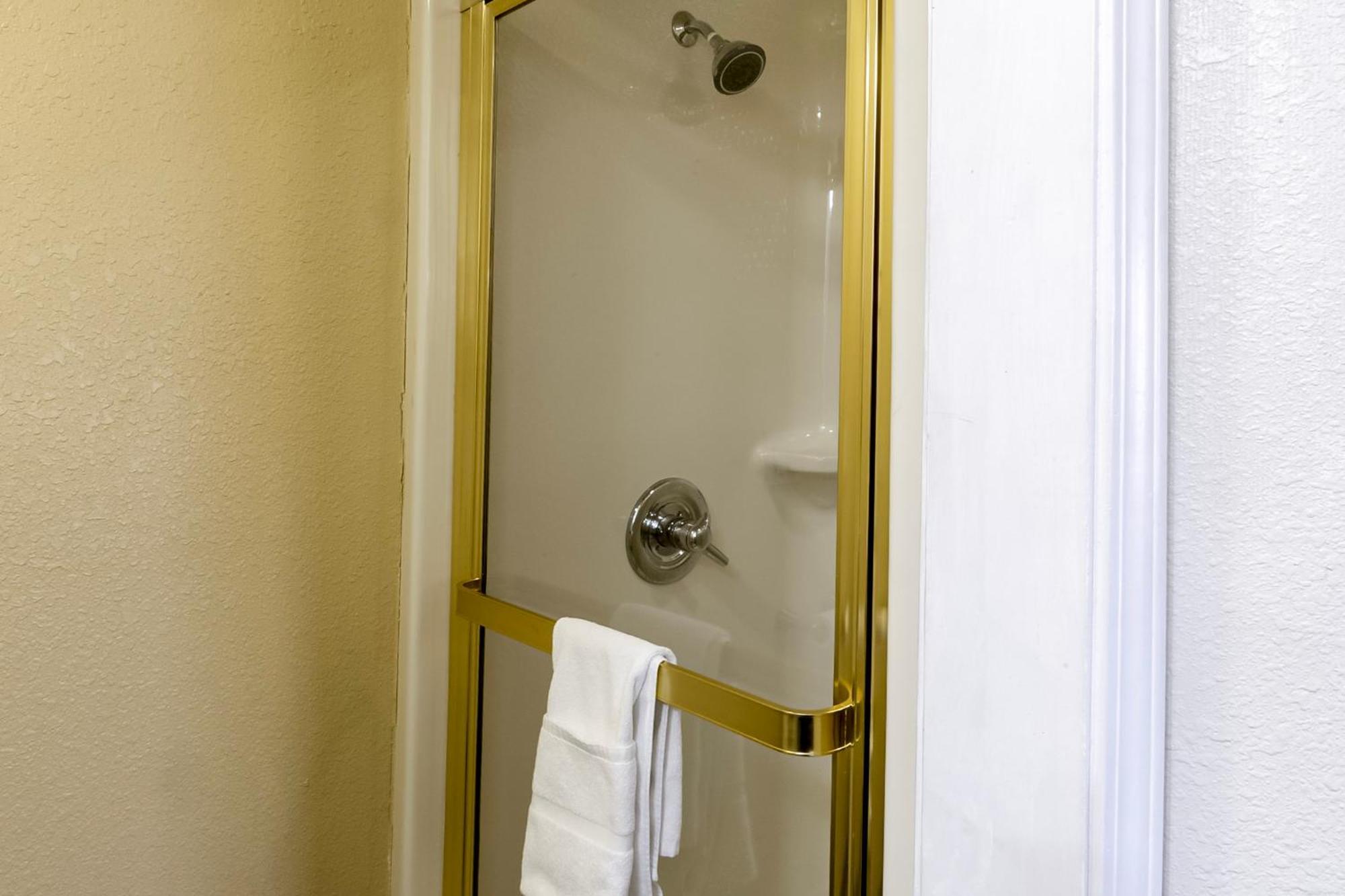 Hotel Wingate By Wyndham 2*